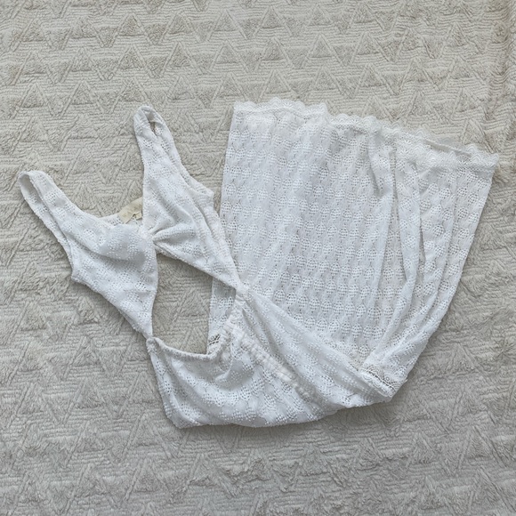 Brand new Waimari Eliza beach cover up cutout lace crochet knit midi dress - Picture 2 of 5